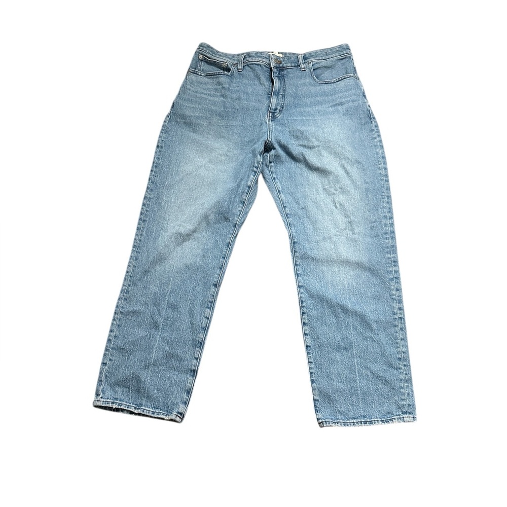 Madewell the Curvy 90s straight high rise Classic Light Blue Jeans size 32